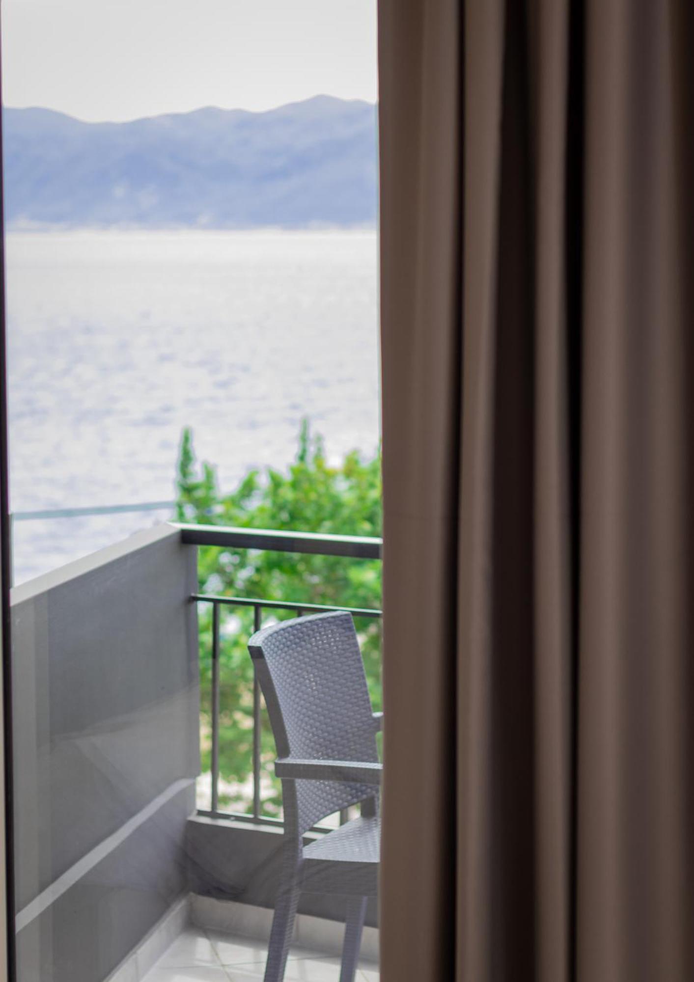 Flisvos Hotel نافبكْتوس المظهر الخارجي الصورة