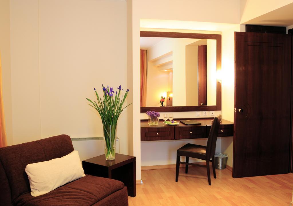 Flisvos Hotel نافبكْتوس المظهر الخارجي الصورة