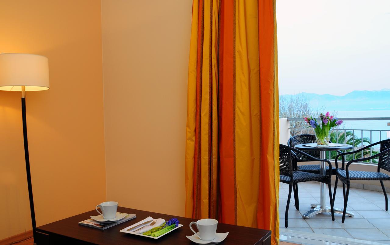 Flisvos Hotel نافبكْتوس المظهر الخارجي الصورة